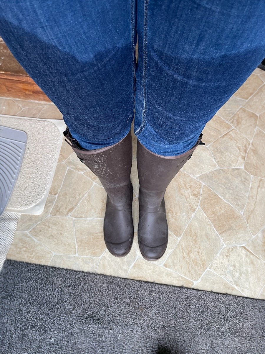 zeiknatte bovenbenen